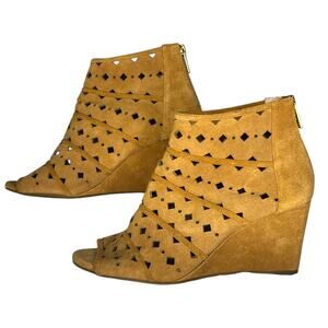 MICHAEL Michael Kors (8) Uma Wedge Peep-Toe Perforated Laser Cut Ankle Booties